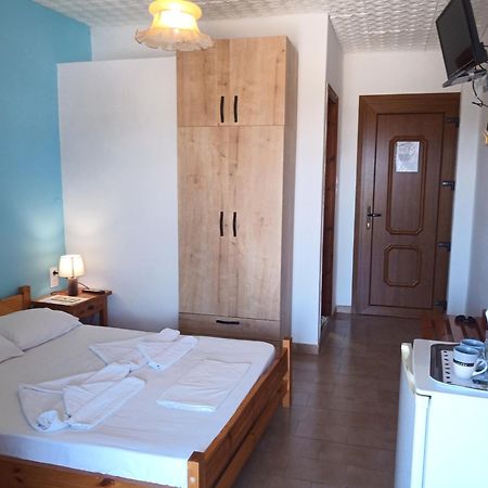 Ethra Hotell Patitírion Eksteriør bilde
